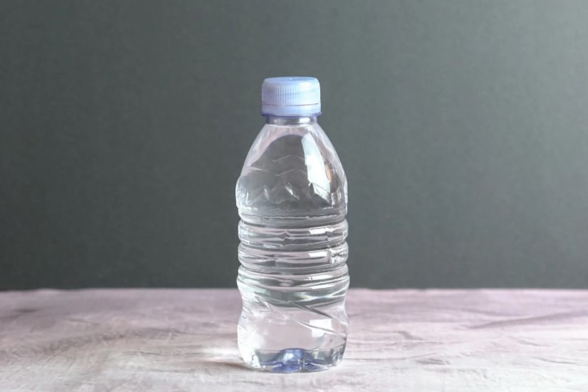 Bottiglietta d'acqua, nuove norme