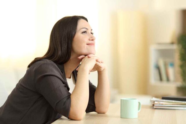 acqua calda benefici