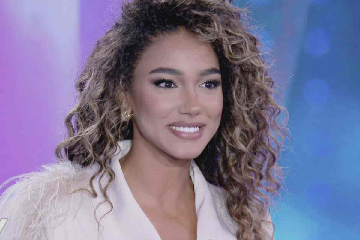 Il 2026 si profila come un anno di grandi opportunità per Samira Lui, soprattutto grazie al sostegno di Pier Silvio Berlusconi